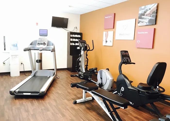 Comfort Suites Twinsburg