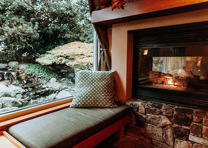 Chrysalis Inn & Spa Bellingham, Curio Collection By Hilton