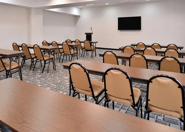 Holiday Inn Express Clanton