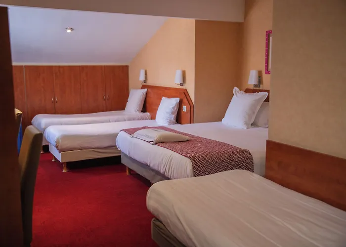 Brit Hotel Confort Nimes Ouest - A9 Sortie 25
