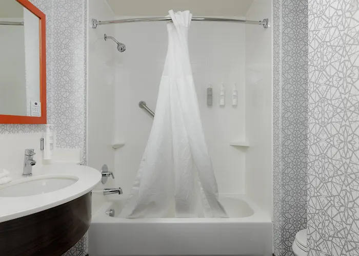 Hampton Inn & Suites Palmdale