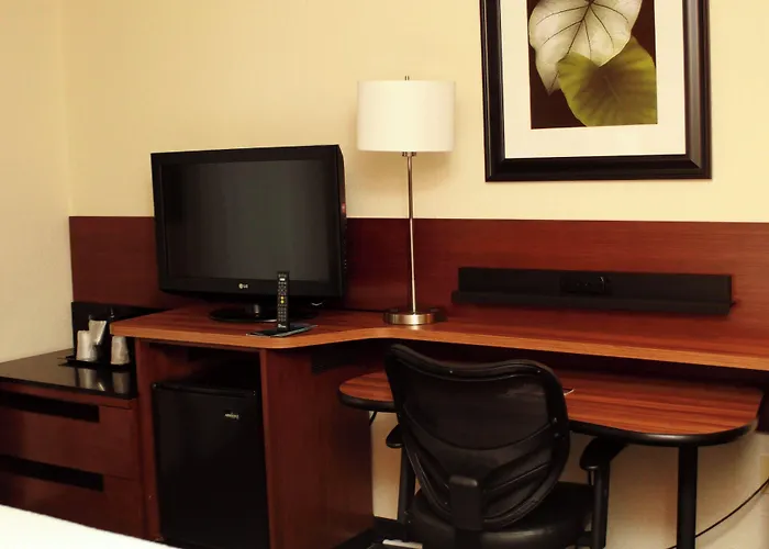 Fairfield Inn & Suites By Marriott Fairmont