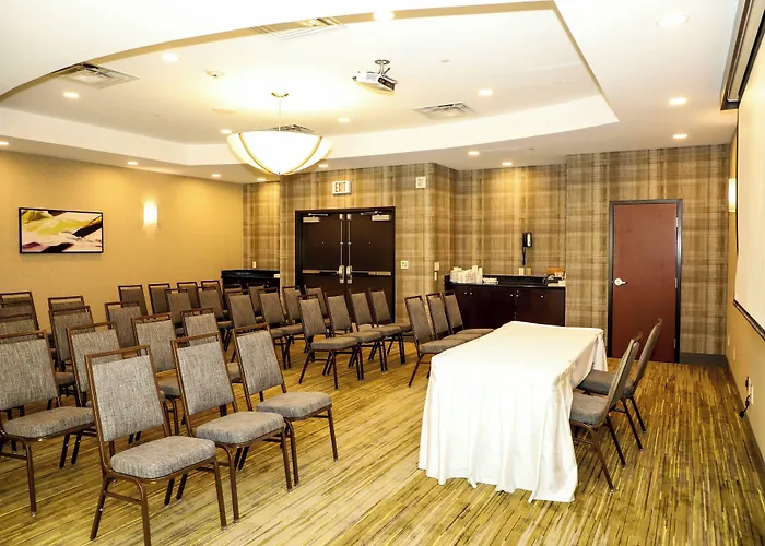 Courtyard By Marriott Toronto Brampton