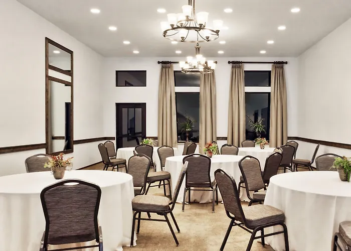 Hawthorn Extended Stay By Wyndham Rome