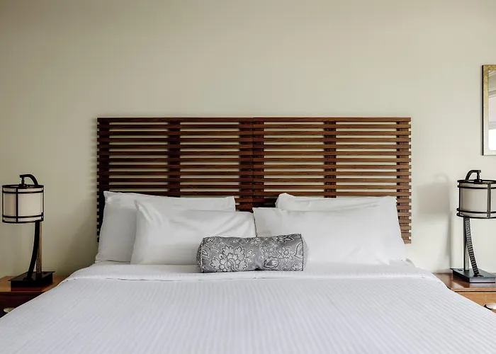 Dune Crest Hotel