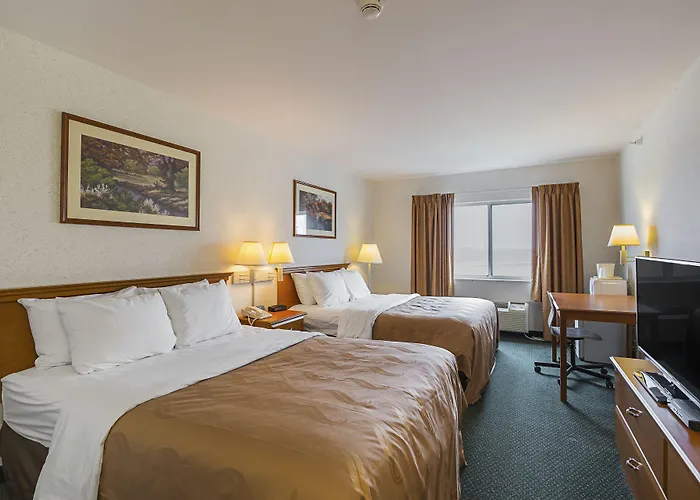 Quality Inn & Suites Belmont - Platteville