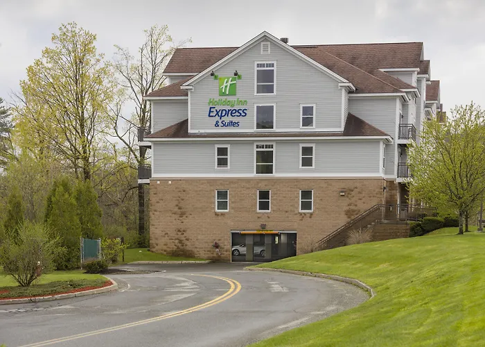 Holiday Inn Express Hotel & Suites White River Junction By Ihg
