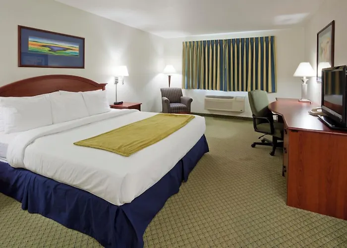 Crossings By Grandstay Inn & Suites