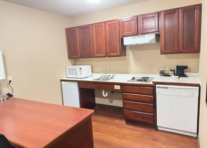 Grandstay Residential Suites Hotel - Eau Claire