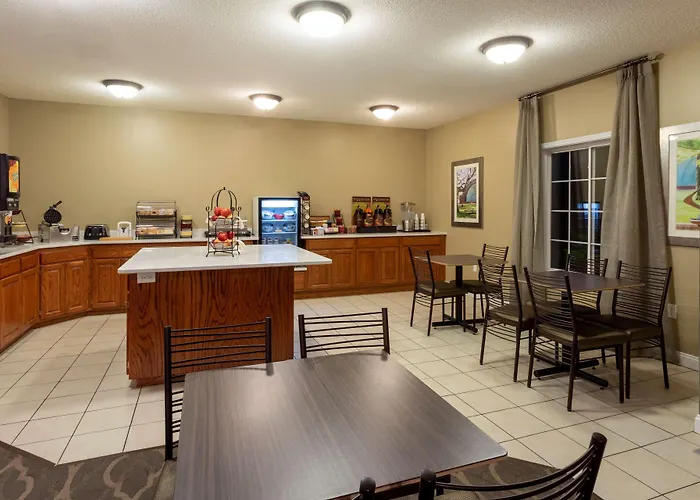 Grandstay Hotel & Suites Ames