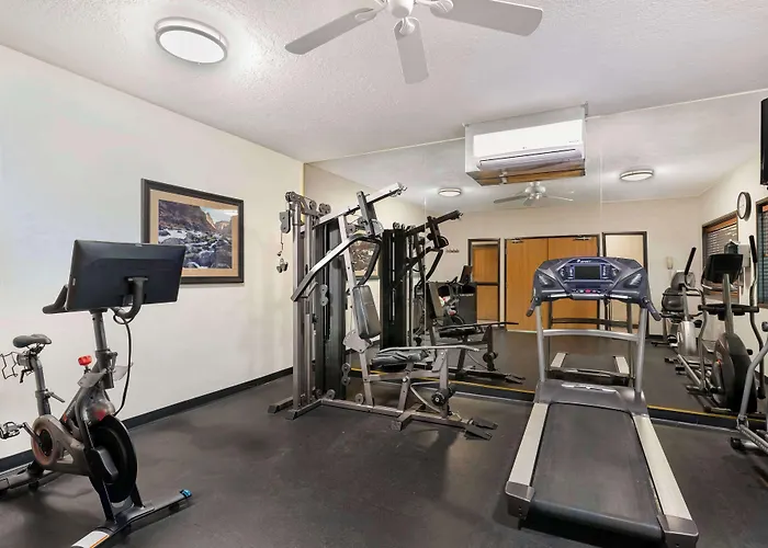 Best Western Plus Eagleridge Inn & Suites