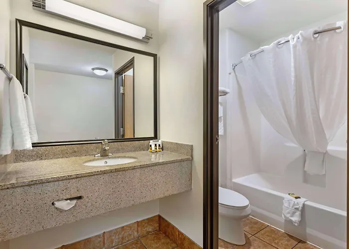 Best Western Plus Eagleridge Inn & Suites
