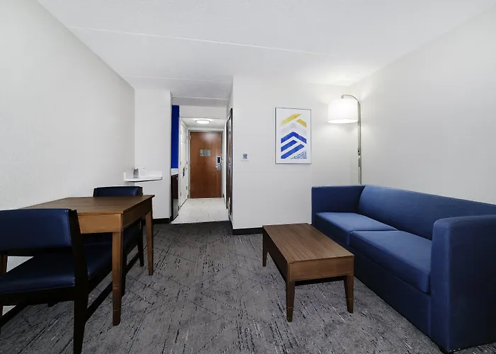 Holiday Inn Express & Suites Walterboro By Ihg