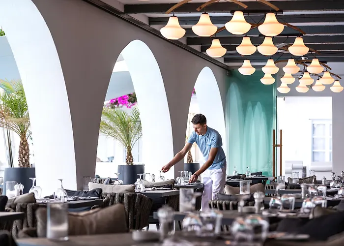 Santorini Kastelli Resort