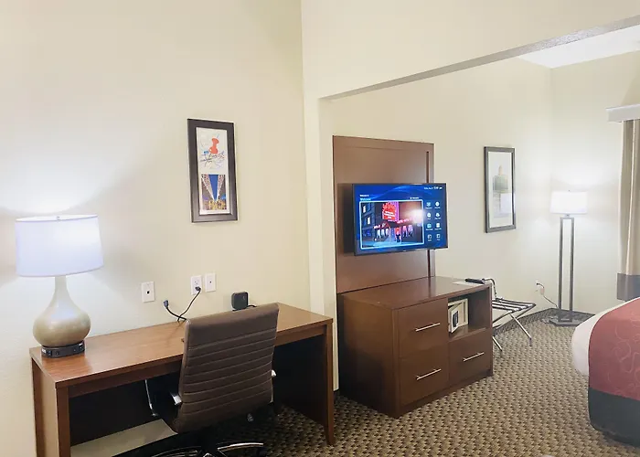 Comfort Suites - Jefferson City