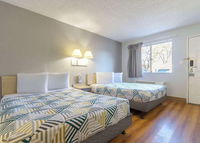 Motel 6 Hayward, Ca- Silicon Valley Gateway