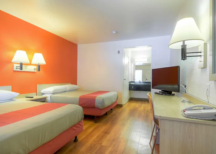 Motel 6-El Cajon, Ca - San Diego