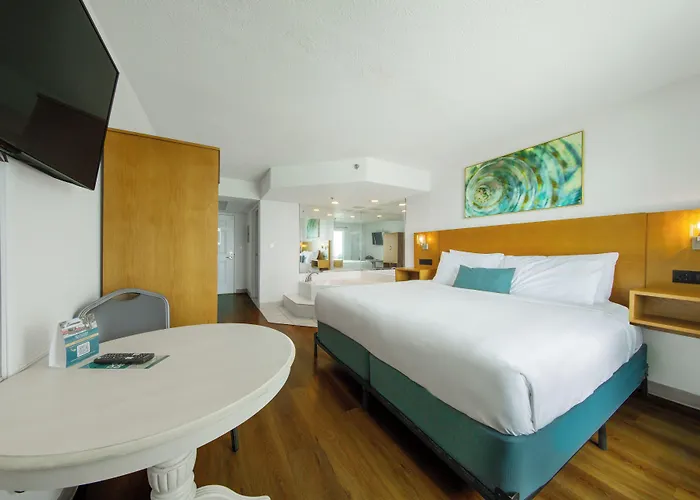 Beachcomber Beachfront Hotel, A By The Sea Resort