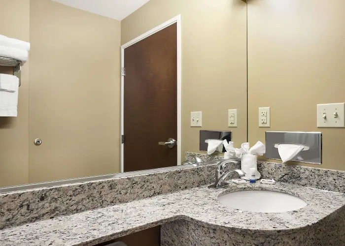 Microtel Inn & Suites By Wyndham Cambridge