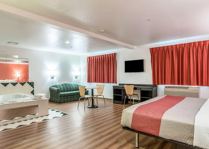 Motel 6-Barkeyville, Pa