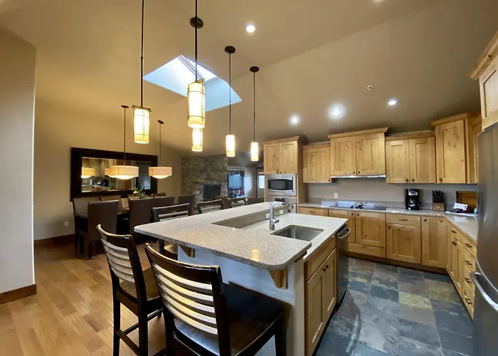 Meadow Lake Resort & Condos