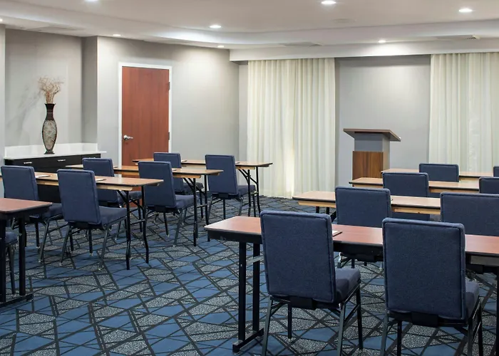 Courtyard By Marriott Texarkana