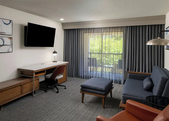 Courtyard By Marriott Texarkana