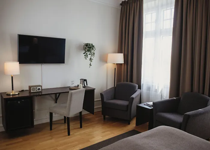 Home Hotel Drott