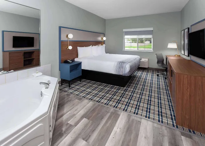Americinn By Wyndham Eagle River Downtown