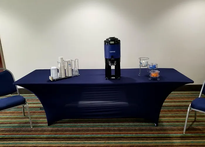 Holiday Inn Express Hotel & Suites Mebane By Ihg