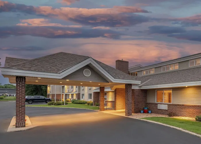 Surestay Plus Hotel By Best Western Litchfield