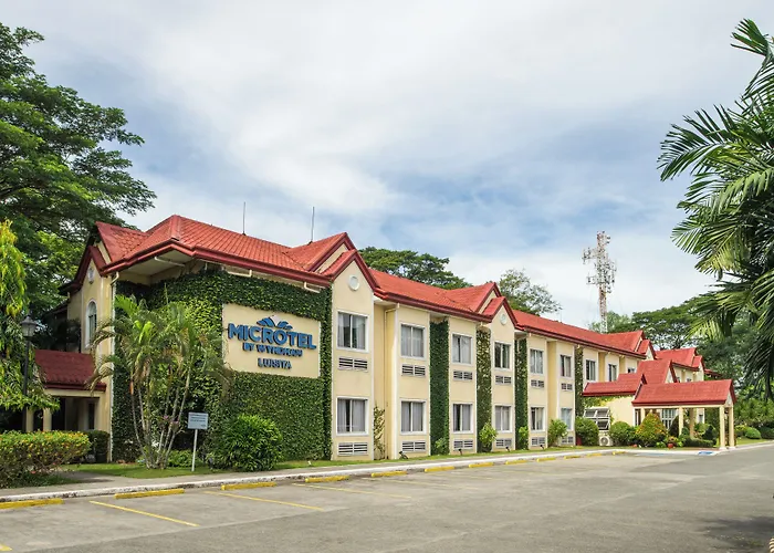 Microtel By Wyndham Tarlac