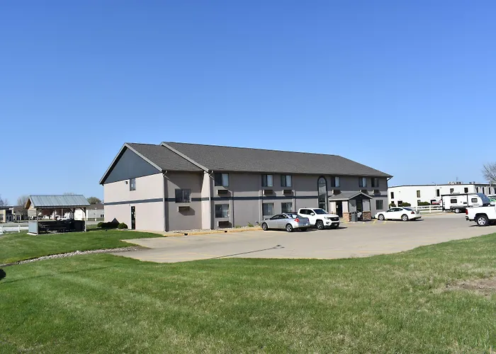 Heartland Hotel & Suites