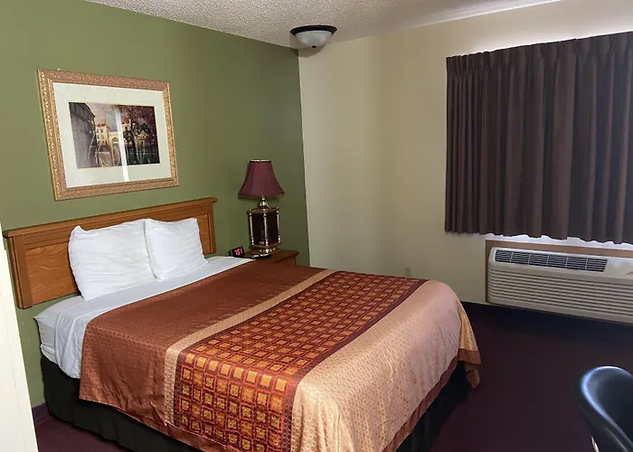 Heartland Hotel & Suites