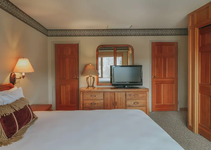 Shoshone Condos At Big Sky Resort