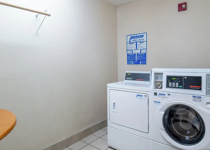 Holiday Inn Express Hotel And Suites - Henderson By Ihg