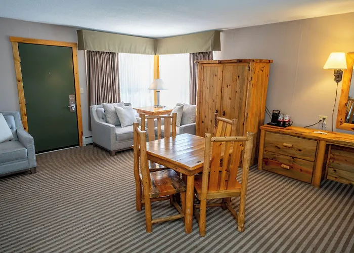 Hotel Estes