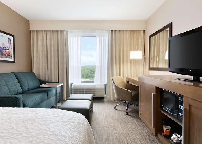 Hampton Inn Long Island-Brookhaven