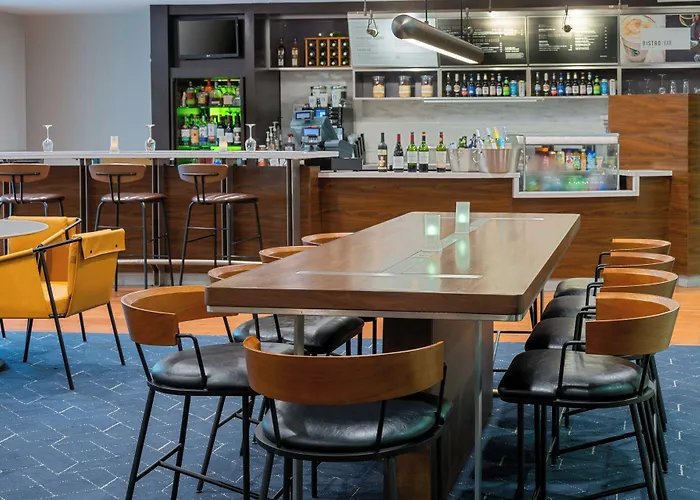 Courtyard By Marriott Danbury