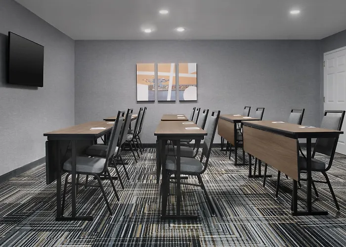 Homewood Suites By Hilton Newark-Cranford
