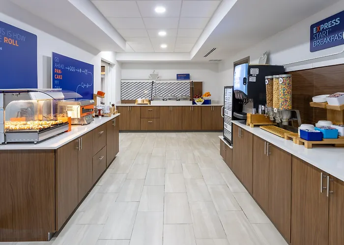 Holiday Inn Express Hotel & Suites Vineland Millville By Ihg