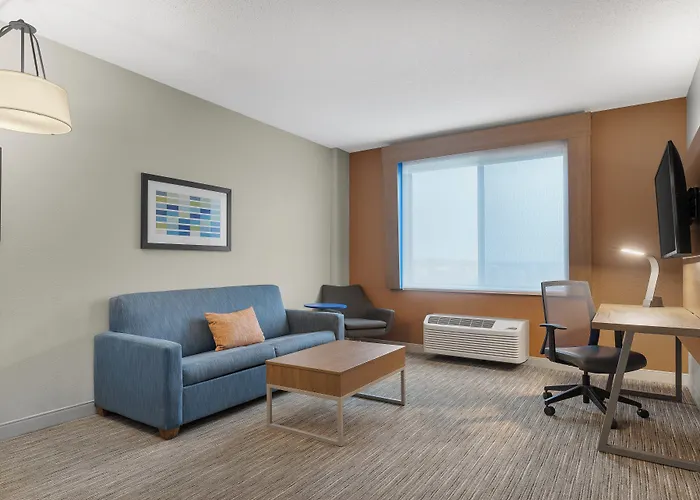 Holiday Inn Express Hotel & Suites Coralville By Ihg
