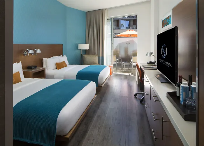 Shore Hotel