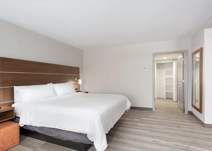 Holiday Inn Express & Suites - Morehead City By Ihg