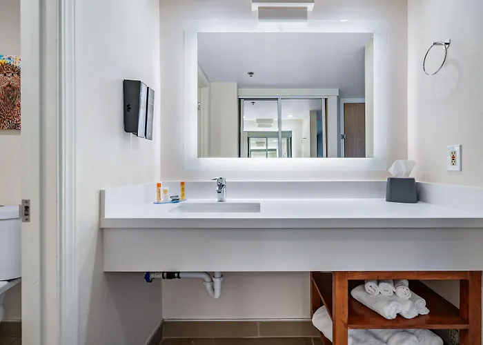 Hotel Avisa Downtown