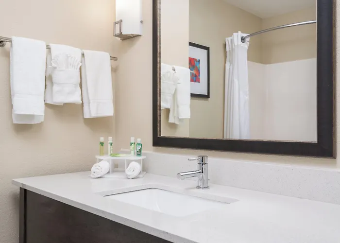 Holiday Inn Express Hotel & Suites Ames By Ihg
