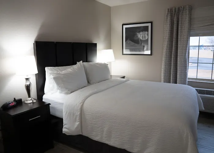 Lucille'S Hotel, Restaurant, & Bar