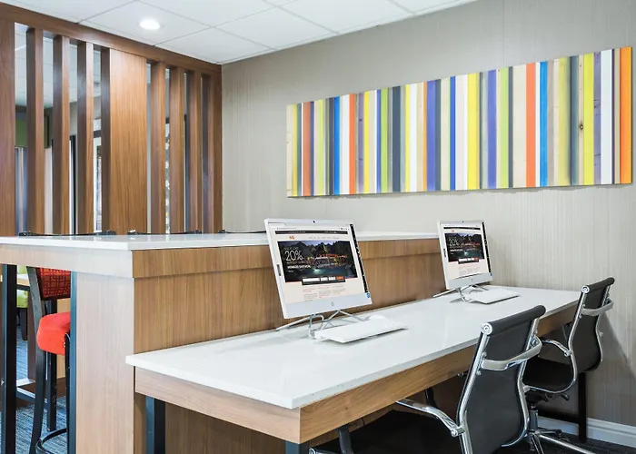 Holiday Inn Express - Plymouth By Ihg