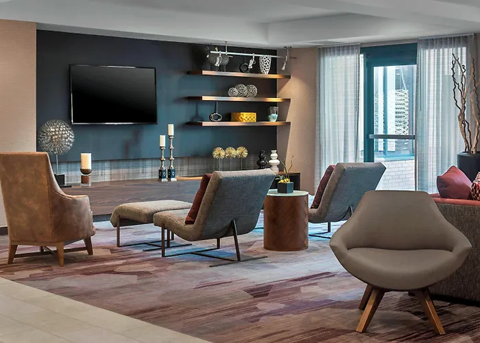 Courtyard By Marriott Jersey City Newport