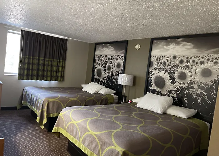 Super 8 By Wyndham Bismarck